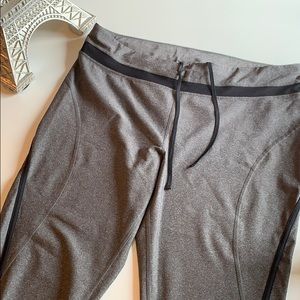 Xersion Capri leggings